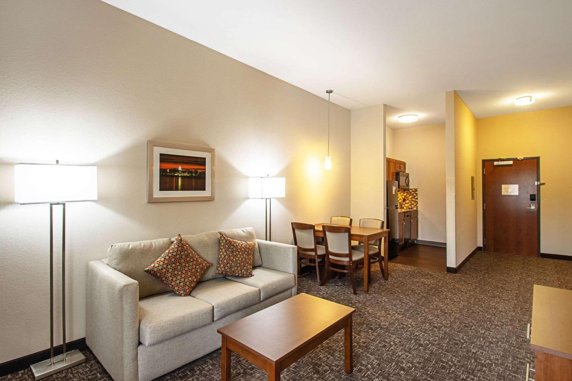 Mainstay Suites Madison - Monona Eksteriør billede