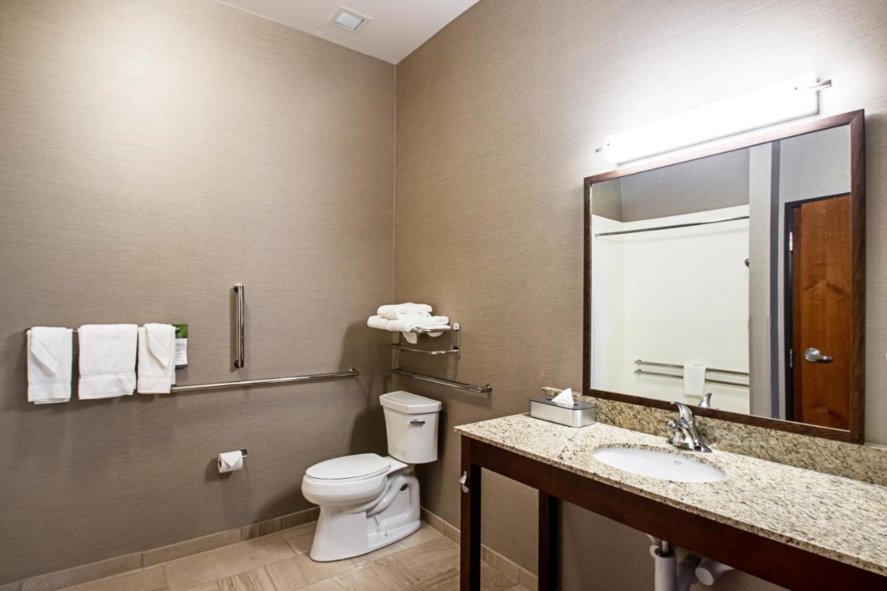 Mainstay Suites Madison - Monona Eksteriør billede